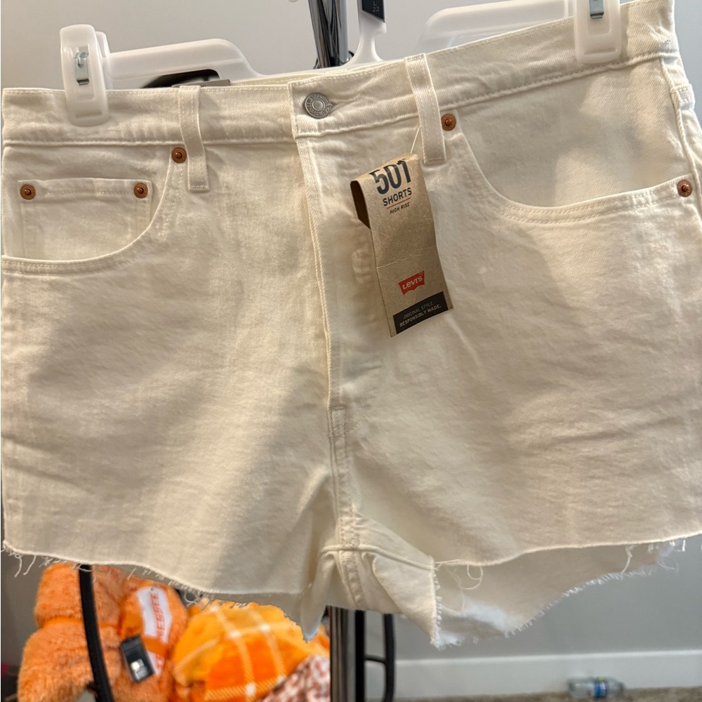 Levi's White Jean Shorts Frayed Hem Modern Style